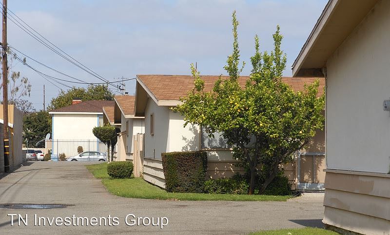 2nd image of 12551 Lorna St APT A
