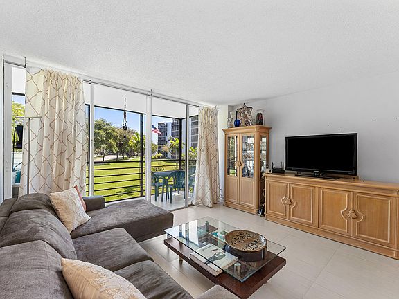3rd image of 20500 W Country Club Drive #210