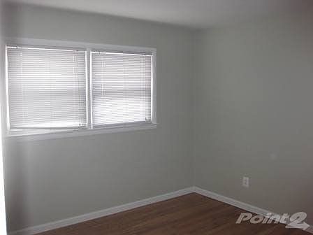 4th image of 812 E Hayes Ave