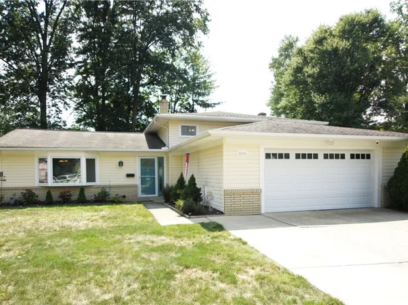 28361 Gardenia Dr, North Olmsted, OH 44070