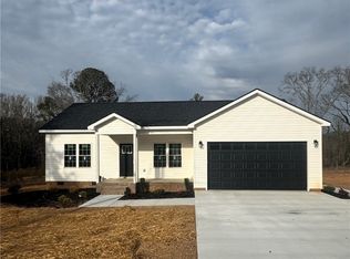 105 Simpson St, Iva, SC 29655