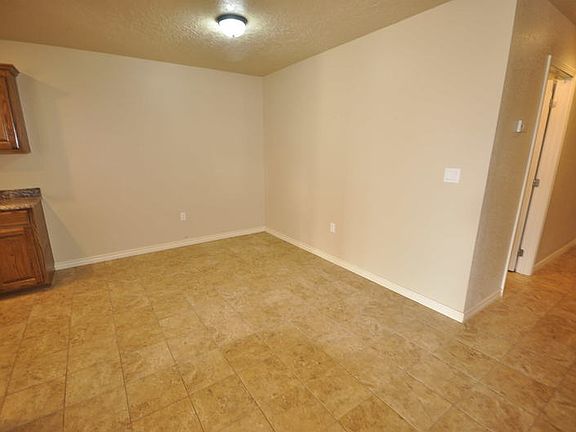 4th image of 113 Gayland Dr Unit A