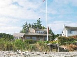 7118 NE Twin Spits Rd, Hansville, WA 98340