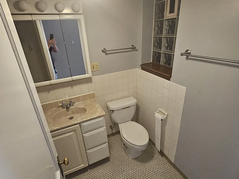 902 S Oak Park Ave #2 — Photo 5