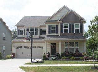 2710 Hunters Rdg, Twinsburg, OH 44087