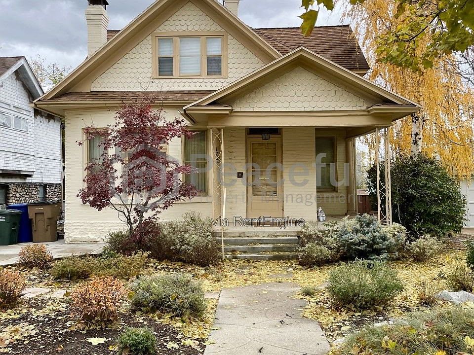 1st image of 1224 E 2nd Ave