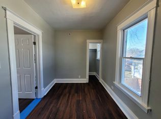 1610 Victoria St #2R, North Chicago, IL 60064