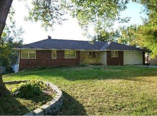 120 S 68th St, Omaha, NE 68132