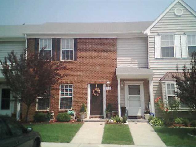 1st image of 1519 Creek Ct