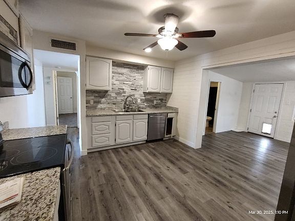 5th image of 11239 W Missouri Ave