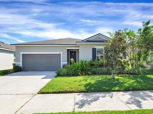 446 Autumn Stream Dr, Auburndale, FL 33823