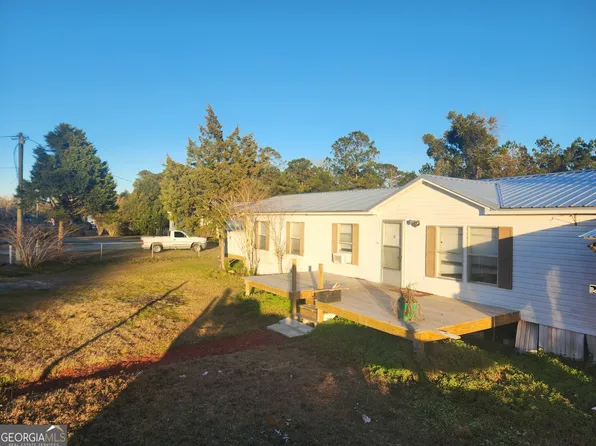 1305 Jim Truesdell Rd SE, Darien, GA 31305