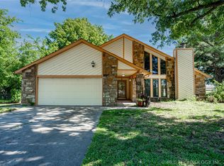 25661 Chestnut Dr, Broken Arrow, OK 74014