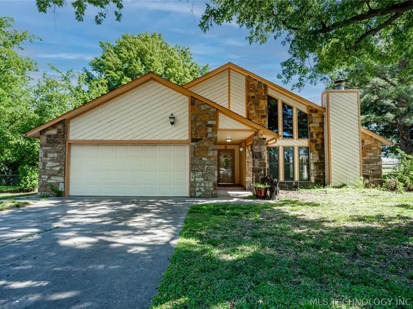 25661 Chestnut Dr, Broken Arrow, OK 74014