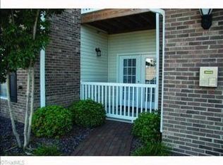 2431-304 Eagle Creek Dr, Winston Salem, NC 27103