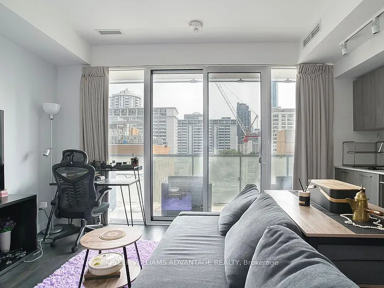 28 Wellesley St E #603 — Photo 12
