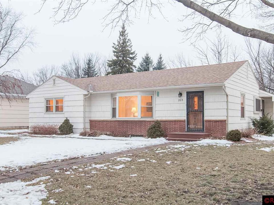 1st image of 203 Floral Ave