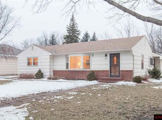 203 Floral Ave, Mankato, MN 56001