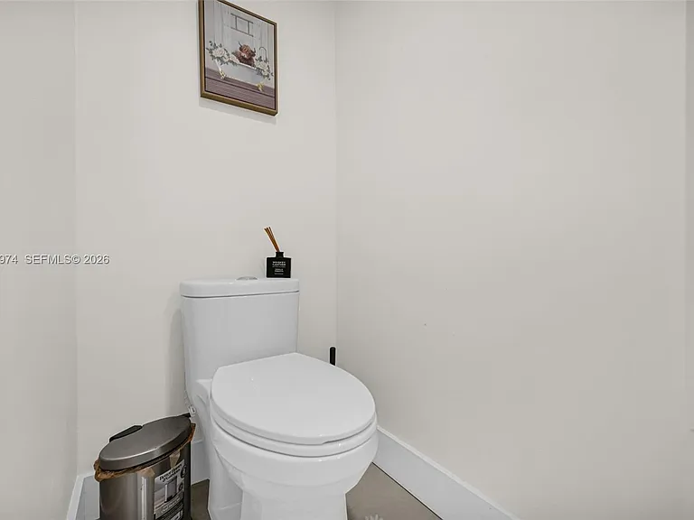 19707 Turnberry Way #17A — Photo 20