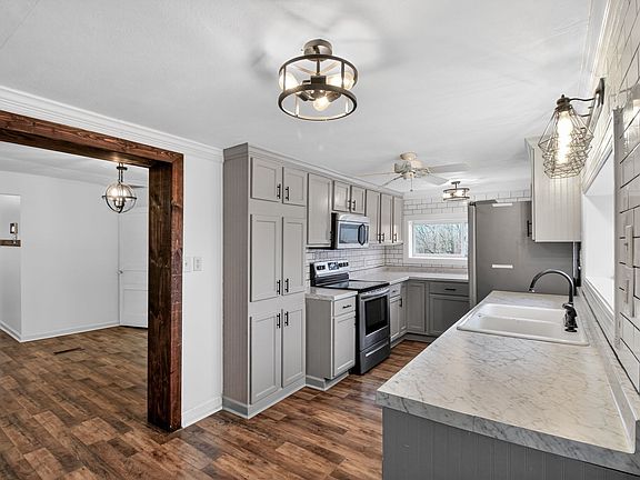 4th image of 5904 Highway 76 E