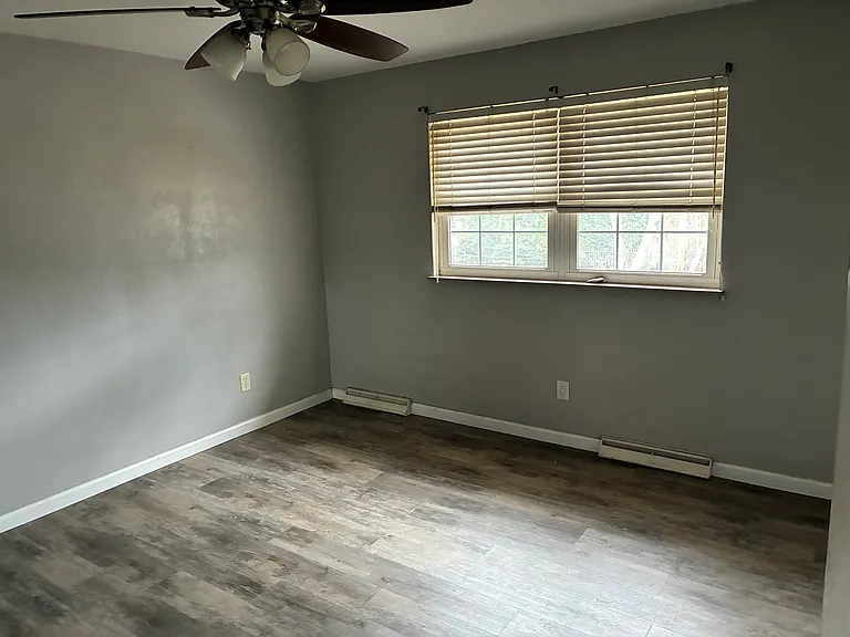 3214 Greenwood Ln — Photo 11