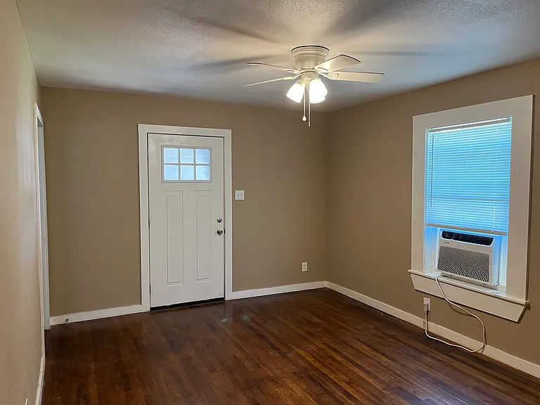 917 Duval Ct — Photo 5