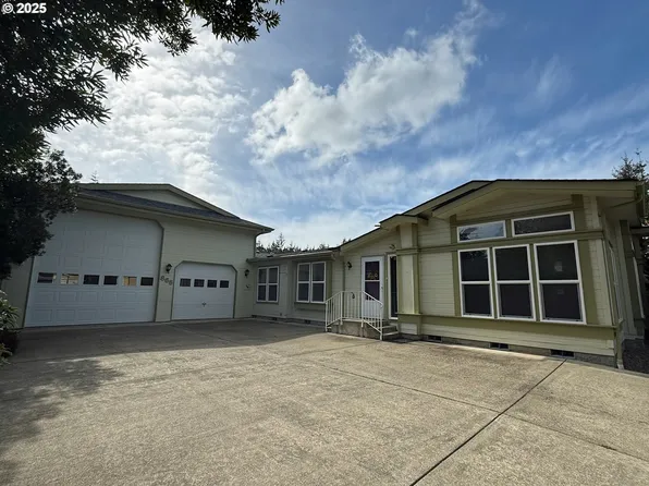 865 Western Way, Florence, OR 97439