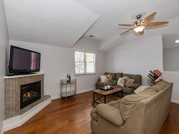 2nd image of 1021 N Ogden St