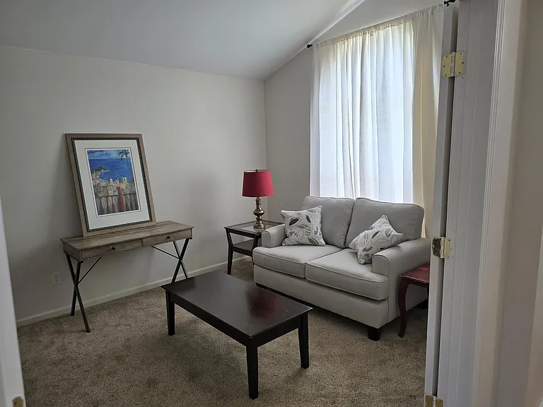 1652 Redstone Ct — Photo 10