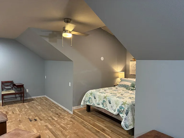 E Clover Creek Dr — Photo 26