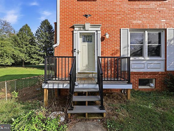 2nd image of 7313 W Springbrook Ct
