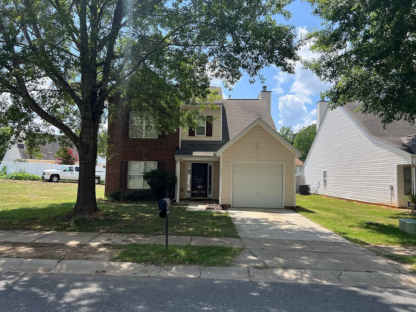 1111 Delander Ln — Photo 1