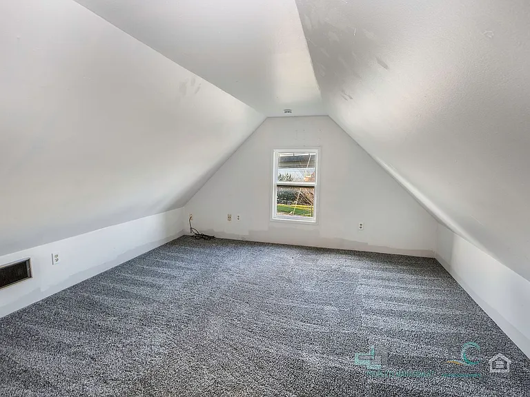 301 Alameda Ave — Photo 39