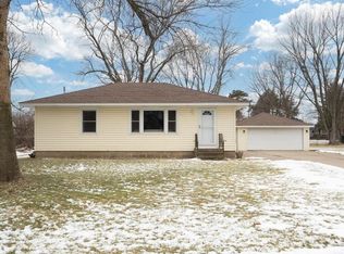 2120 Garnet Dr, Eagan, MN 55122