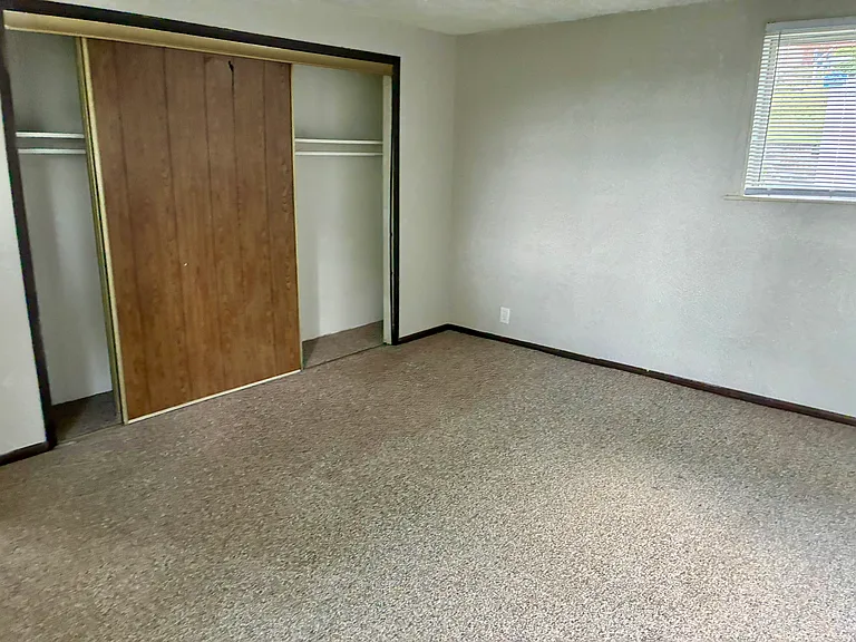 144 General Braddock Dr — Photo 27