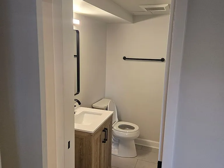 143 Ann St — Photo 2