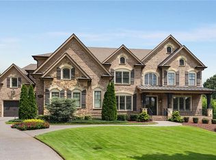 12535 Waters Edge Dr, Milton, GA 30004