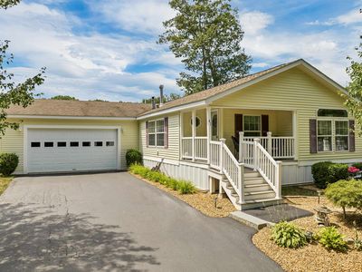 41 Holly Circle, North Hampton, NH, 03862