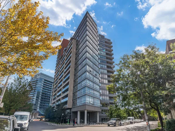 38 Joe Shuster Way, Toronto, ON