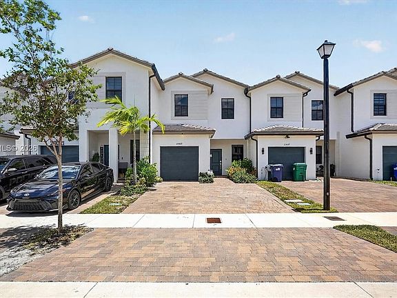 3rd image of 23029 SW 128th Pl