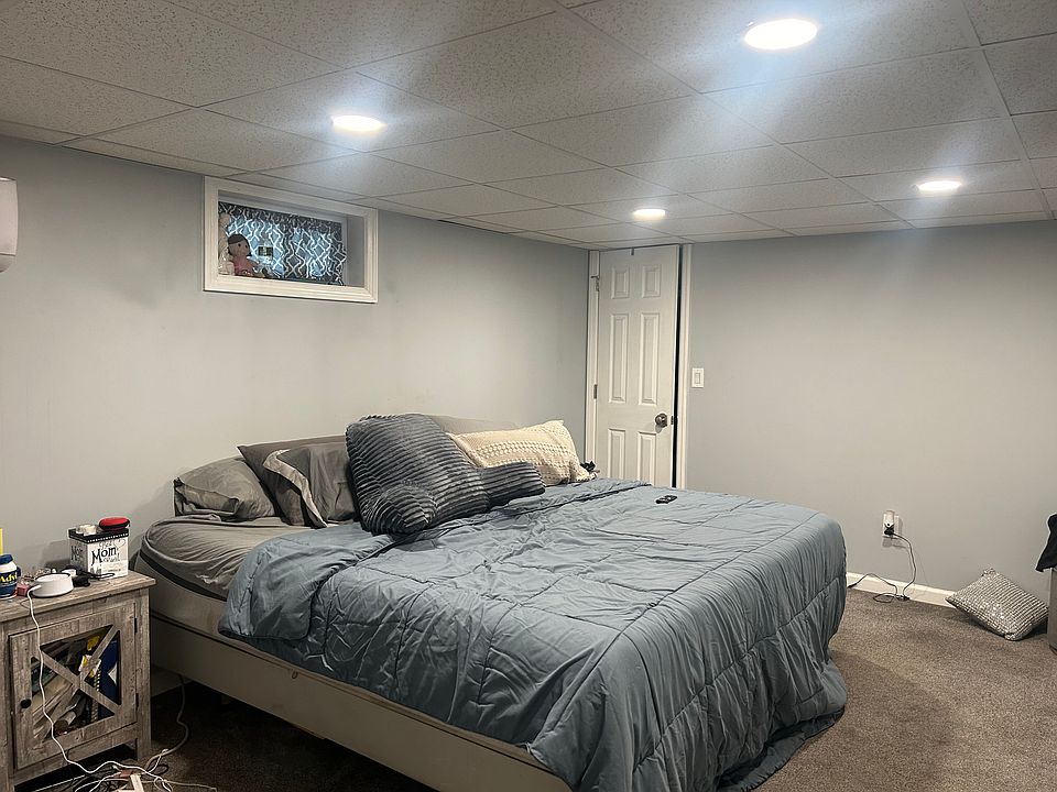 Oversized king size bedroom