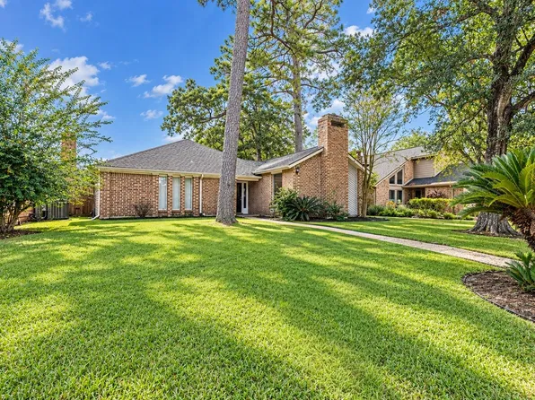 5895 Southern Hills Dr, Houston, TX 77069