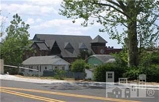 2nd image of 708 N 5th Street
