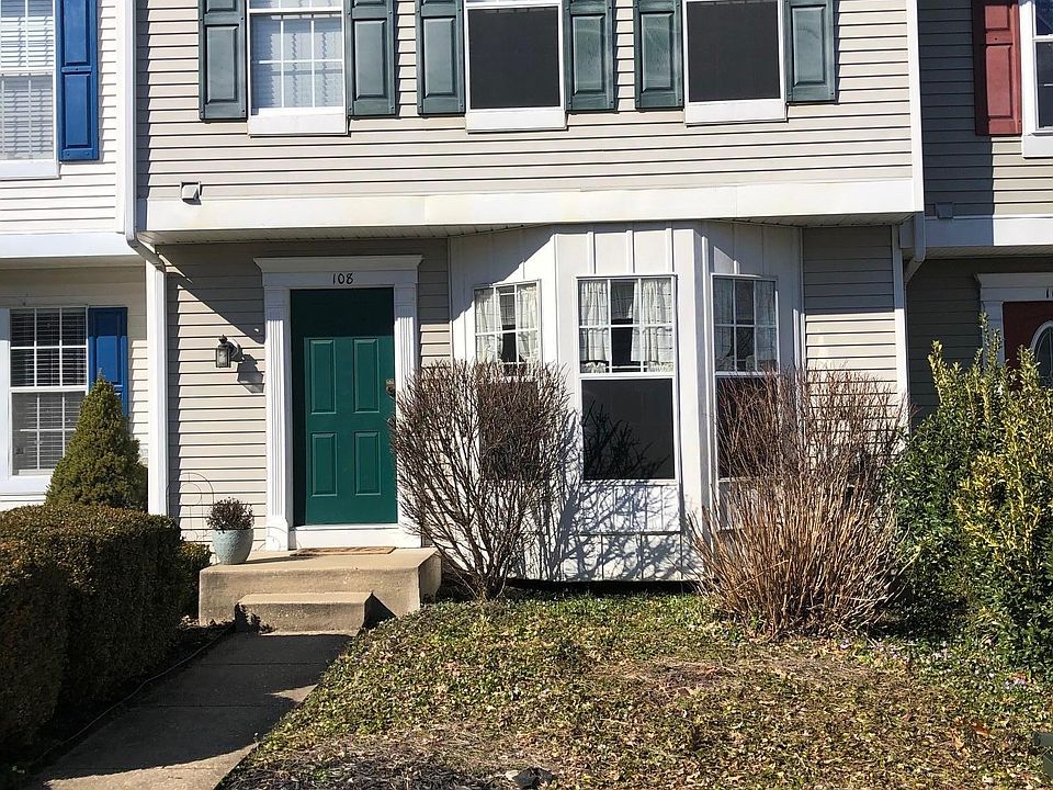 1st image of 108 W Shetland Ct
