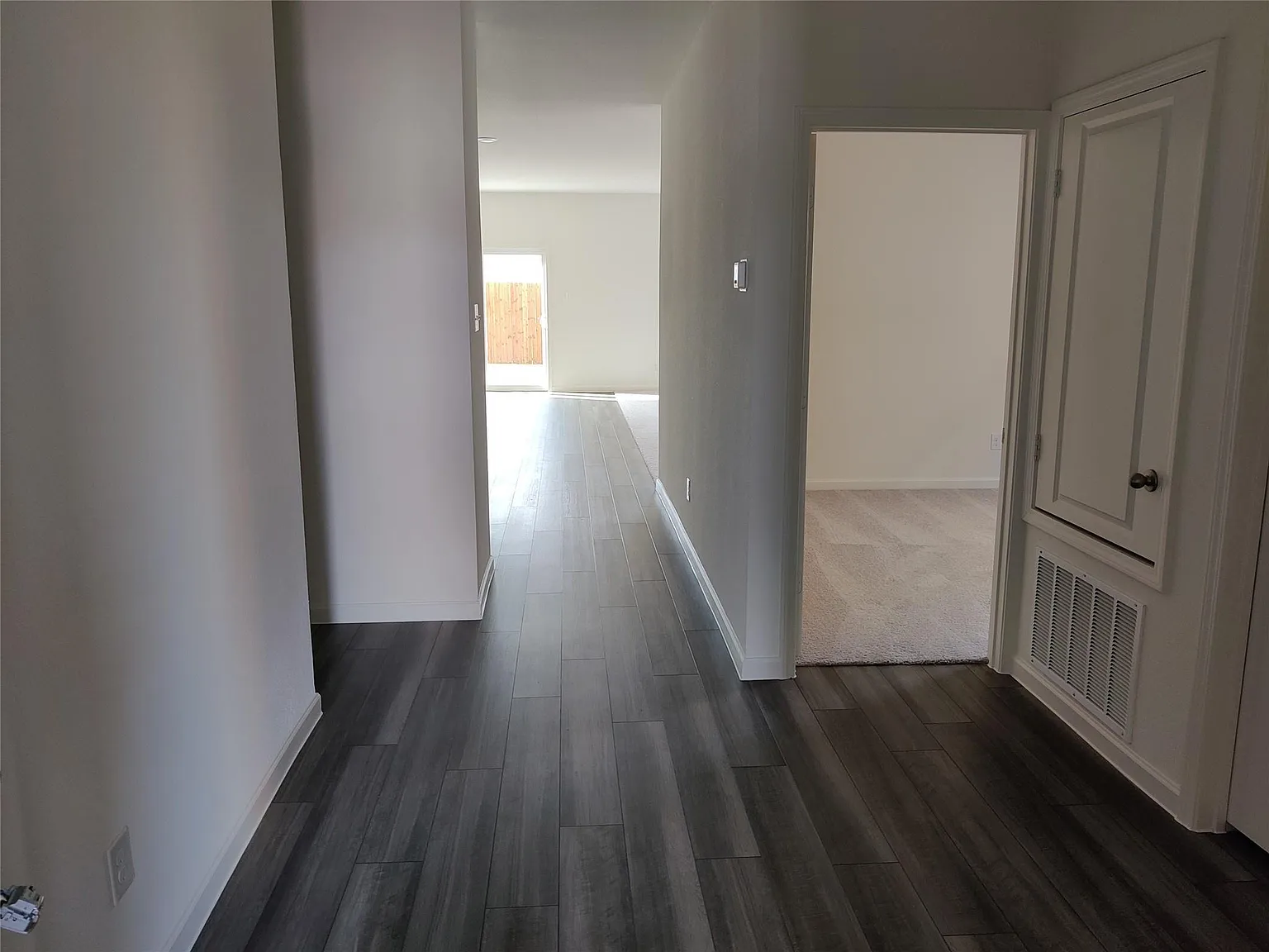 10356 Holycross Ln — Photo 2