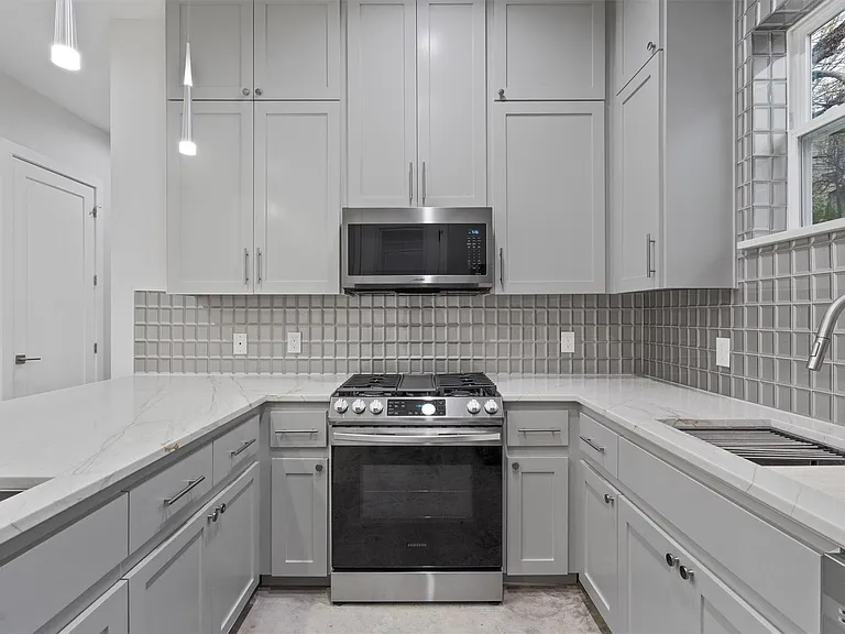 3919 E 16th St #2 — Photo 11