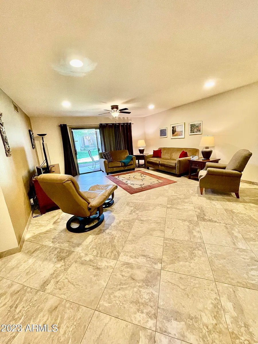 Building Photo - 9126 W Kimberly Way