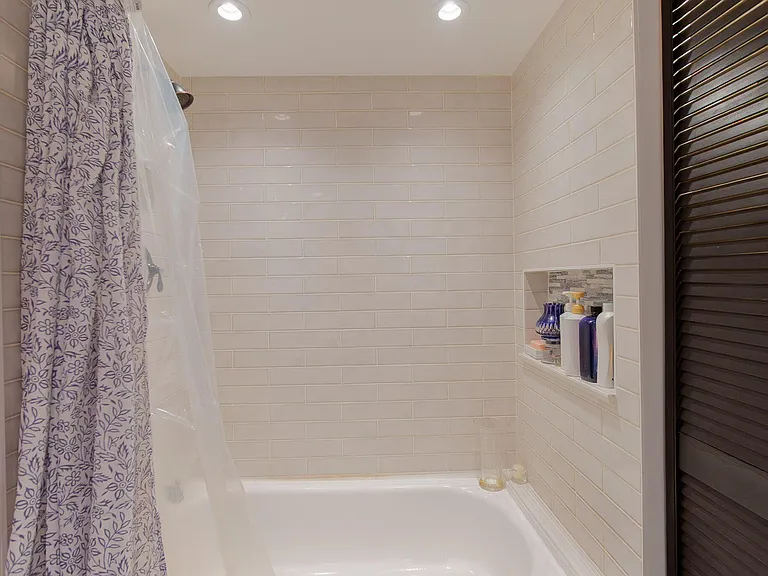 393 Lake Arbor Dr — Photo 4
