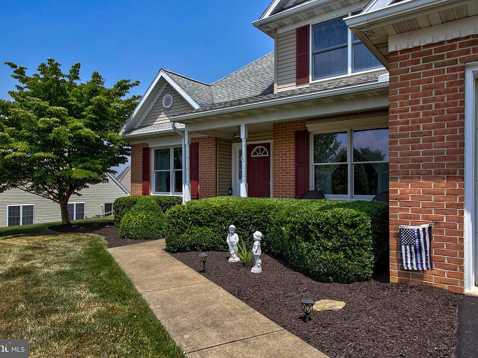 1st image of 2041 Harrogate Rd