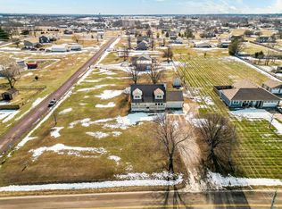 15229 Dempsey Rd, Leavenworth, KS 66048